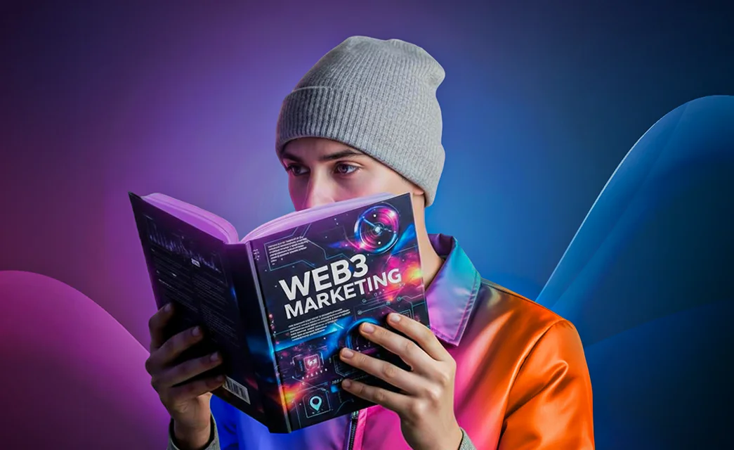 An expert from a web3 marketing agency presents the glowing Web3.0 concept on a digital tablet